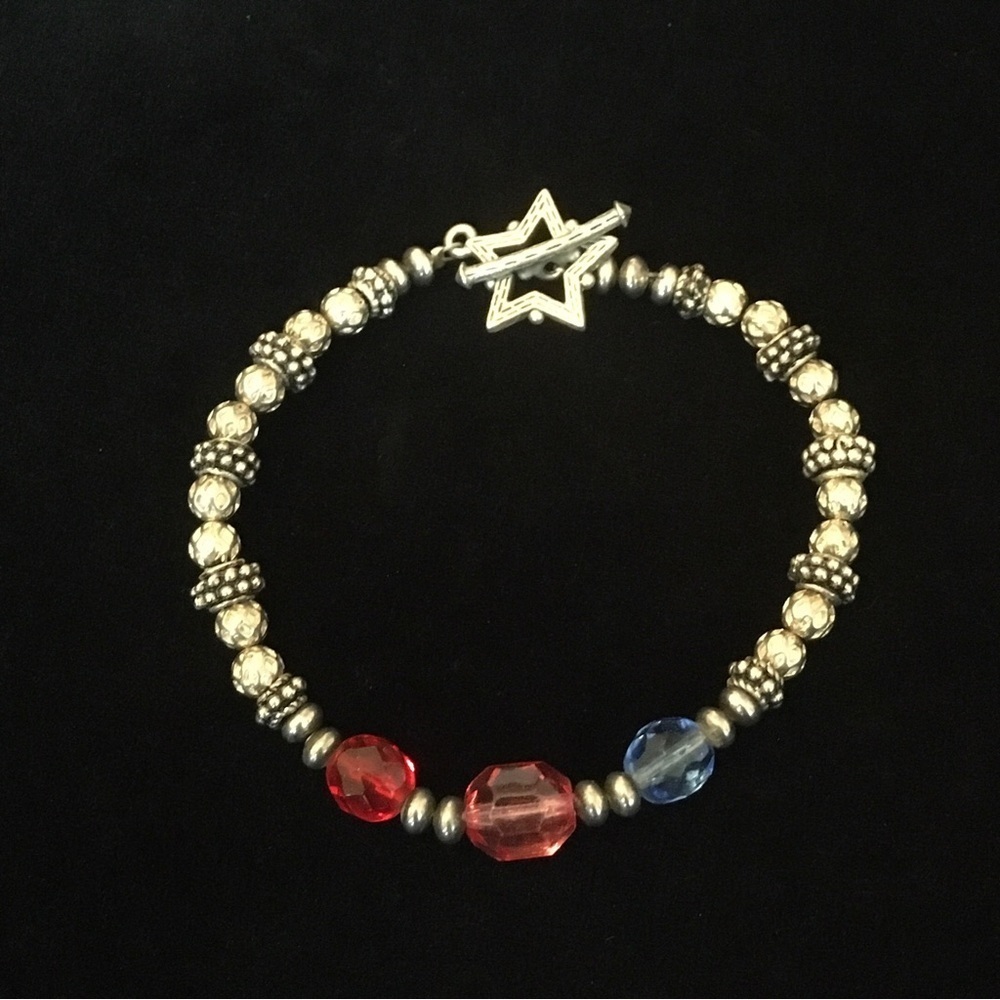 Vintage Beaded Silver Tone Toggle Bracelet